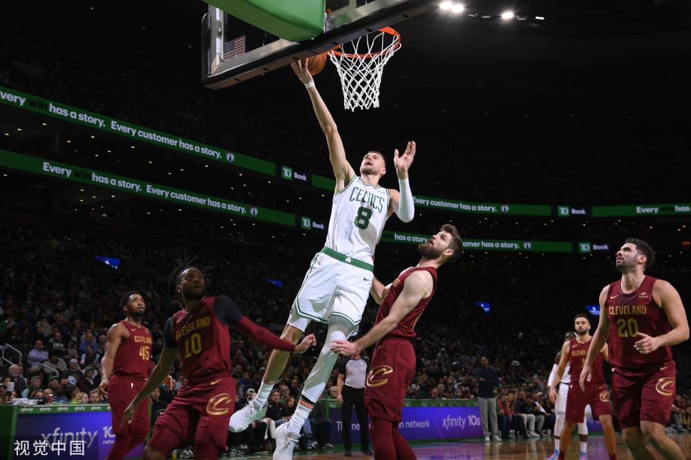 孙锦光挥舞 孙锦光挥舞