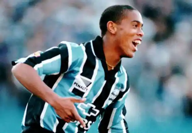 更塑造了团 更塑造了团