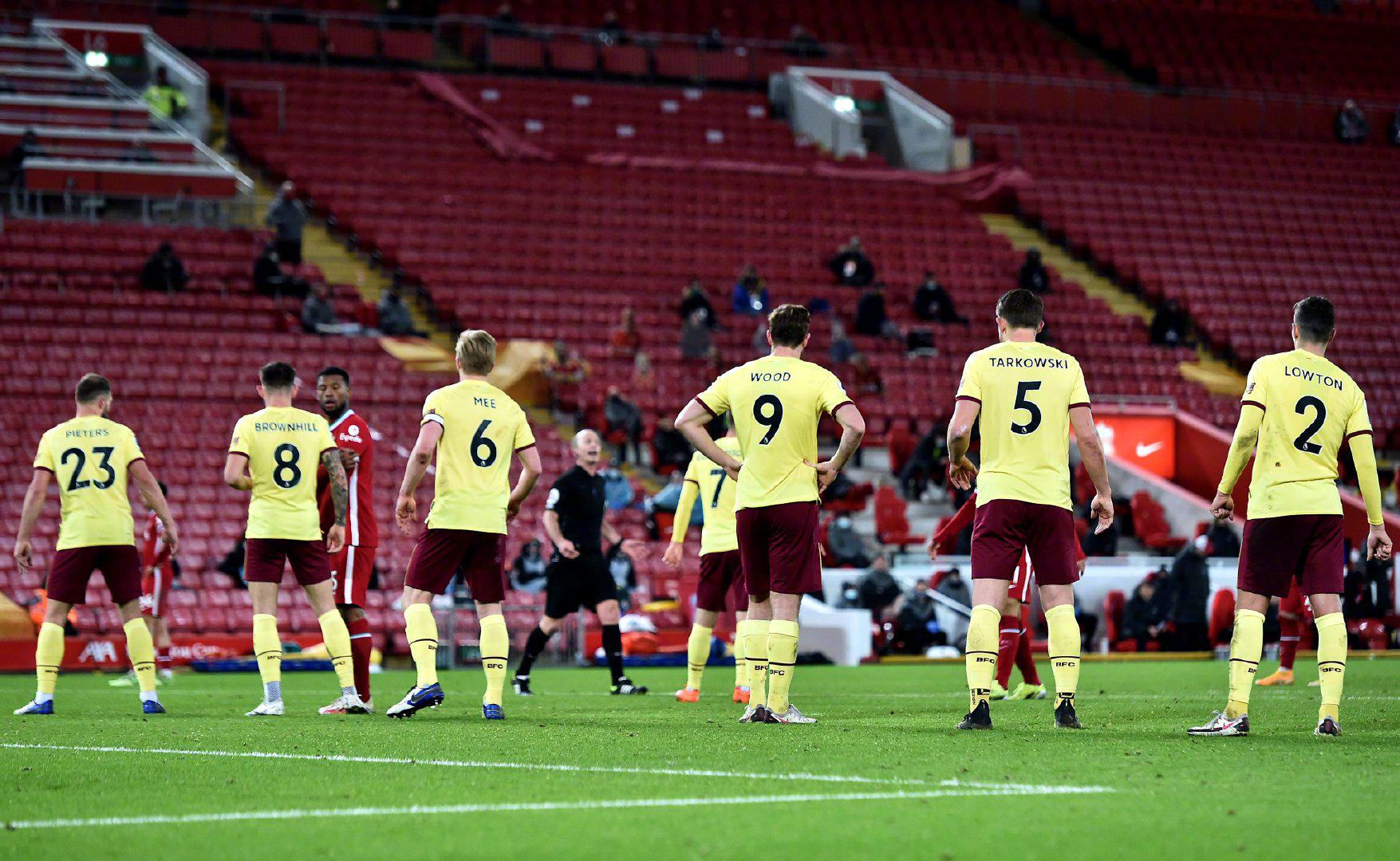 虽然高个外 虽然高个外